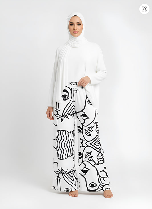 Trendy Contrast Print Wide Leg Trousers
