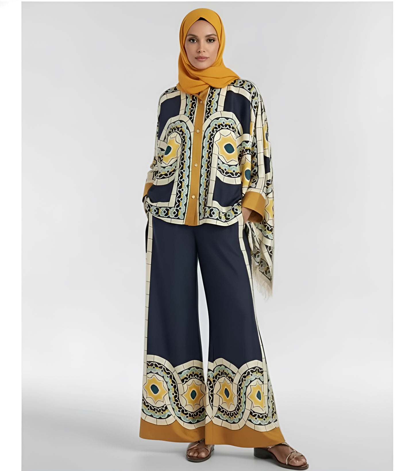 Stylish Geometric Print Pants Set