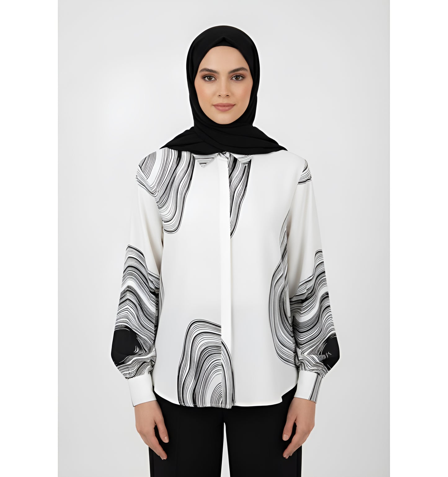 Loose Lapel Long Sleeve Top with Simple Elegant Style